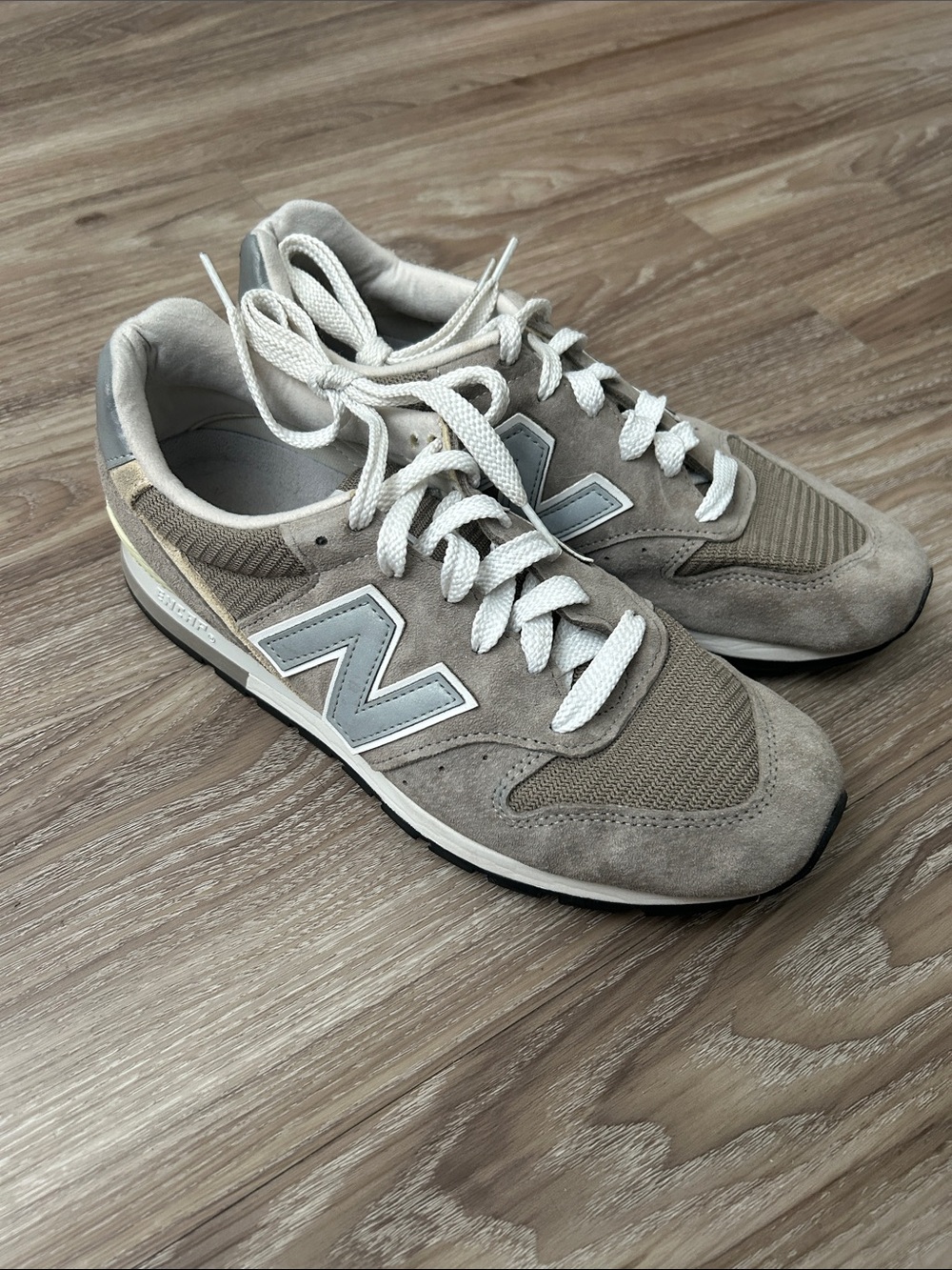 New Balance Men's 996 Neutral Taupe Suede